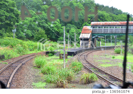 JR北海道函館本線　銀山駅から倶知安駅までの普通列車車窓風景(2023年夏雨) 136561074