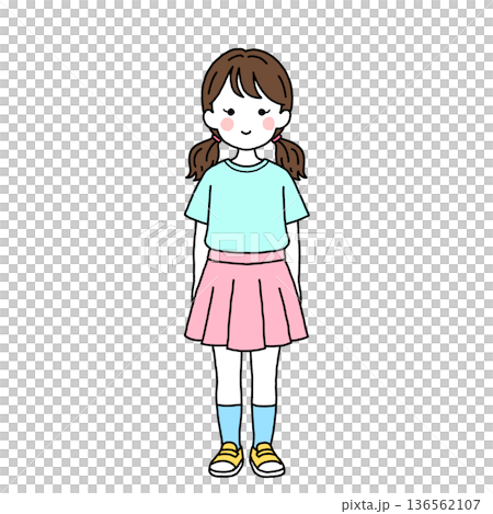 穿著休閒服的女童 穿著休閒服的女童 136562107