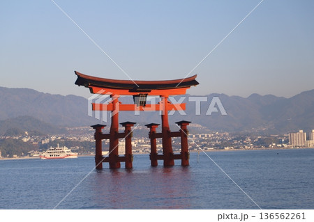 【広島県宮島】厳島神社 宮島の風景 【広島県宮島】厳島神社 宮島の風景 136562261
