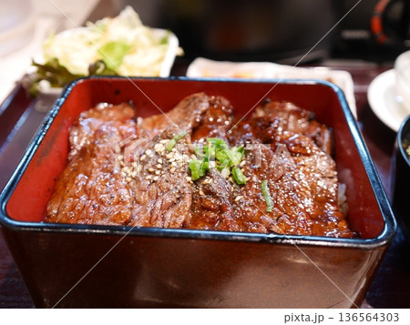 ハラミ御膳 136564303