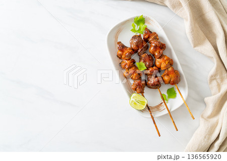grilled chicken gizzard skewer with herbs and spices grilled chicken gizzard skewer with herbs and spices 136565920