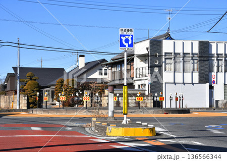 羽生市の環状交差点_03 136566344