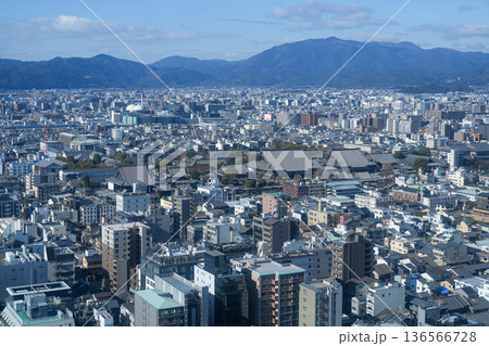 ニデック京都タワーから見た京都市街地(2026年1月撮影) ニデック京都タワーから見た京都市街地(2026年1月撮影) 136566728