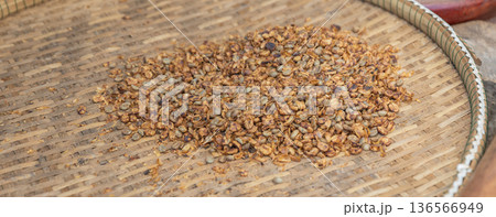 Process drip coffee, Barista start chose coffee bean and Roasting. Process drip coffee, Barista start chose coffee bean and Roasting. 136566949