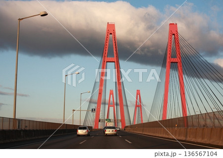 モーニングクルーズ・名港トリトンブリッジ・名港西大橋【愛知県名古屋市】 モーニングクルーズ・名港トリトンブリッジ・名港西大橋【愛知県名古屋市】 136567104