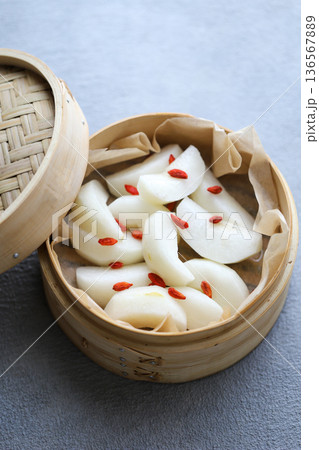 洋梨とクコの実のセイロ煮 洋梨とクコの実のセイロ煮 136567889