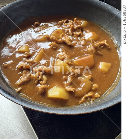カレーライス カレーライス 136569837