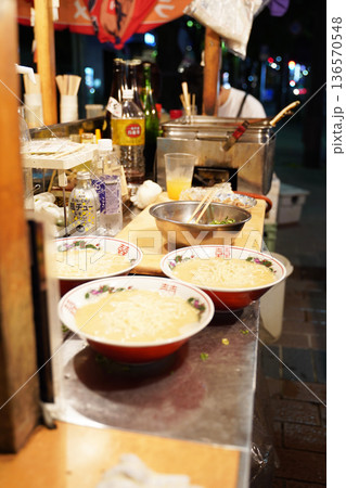 屋台のラーメン屋 136570548
