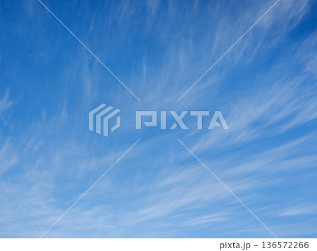 空と筋雲の風景 空と筋雲の風景 136572266