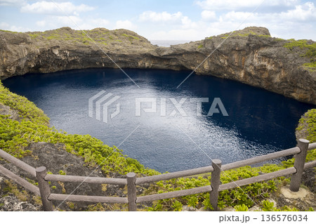 下地島の通り池 136576034