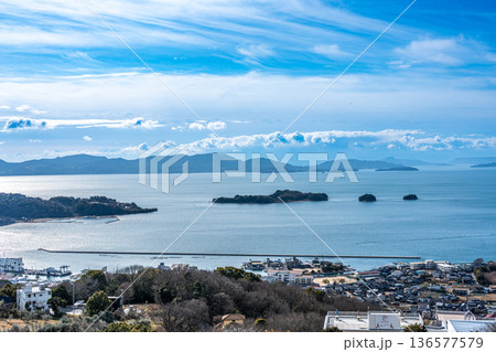 冬のオリーブ園から見た瀬戸内海の風景3 岡山県瀬戸内市 冬のオリーブ園から見た瀬戸内海の風景3 岡山県瀬戸内市 136577579