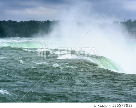 ナイアガラの滝～アメリカ滝 滝口 / Niagara Falls, USA and Canada 136577812