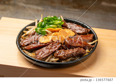 ハラミステーキ ジューシーに焼き上げた人気肉料理 ハラミステーキ ジューシーに焼き上げた人気肉料理 136577887