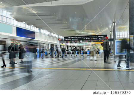 広島駅新幹線口の改札<2026年2月> 136579370