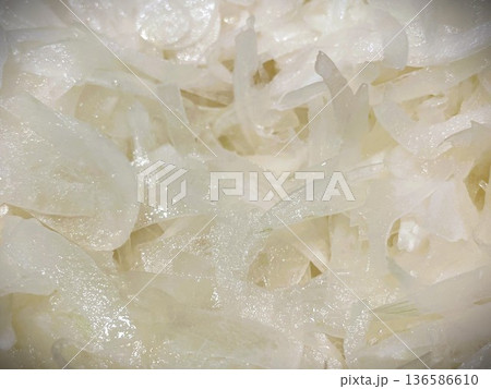 新たまねぎのスライス23 136586610
