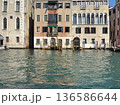 運河と建物がある風景 136586644