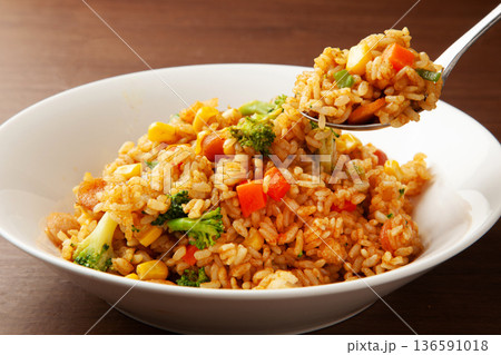 ドライカレー 136591018