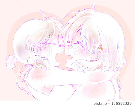 幸せそうに抱き合う女性と女の子　ハート 136592329