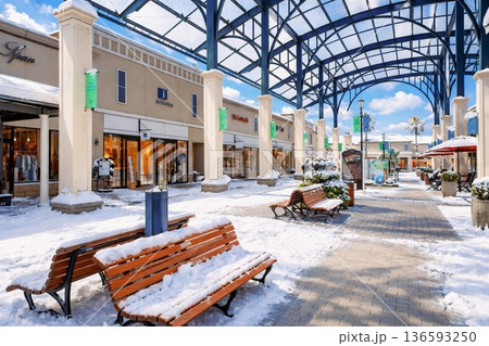 あみプレミアム・アウトレット　雪景色 136593250