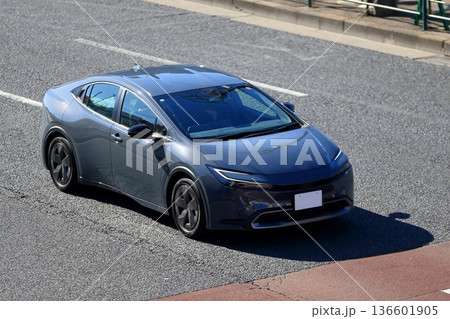 国産ハイブリッド車　イメージ 136601905