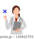 白衣を着た女性 136602793