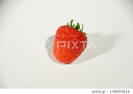 美味しいイチゴ 美味しいイチゴ 136603618