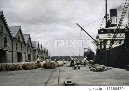 古写真　1932年　東京港の芝浦埠頭（芝浦桟橋）（モノクロ写真をAIでカラー化） 136604794