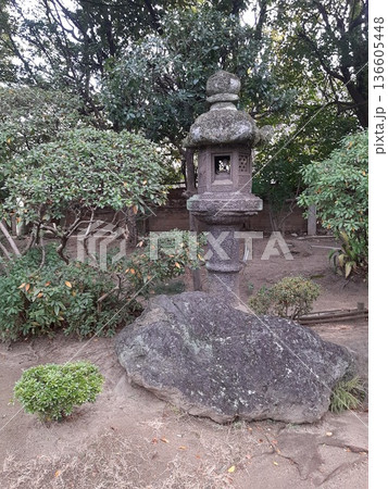 石造りの建築 136605448
