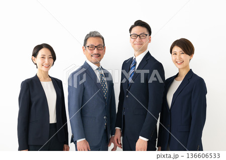 働く人々 働く人々 136606533