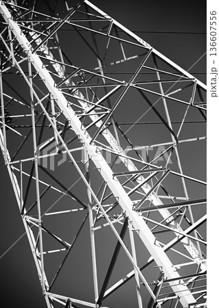 送電鉄塔 送電鉄塔 136607556