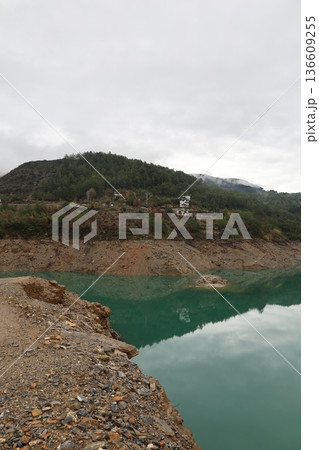 Mountain lake landscape. High quality photo 136609255