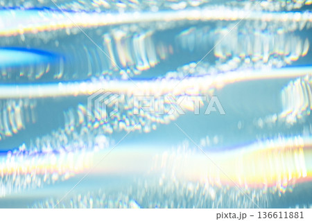 カラフルな水面模様がつくる夏色のイメージ 136611881