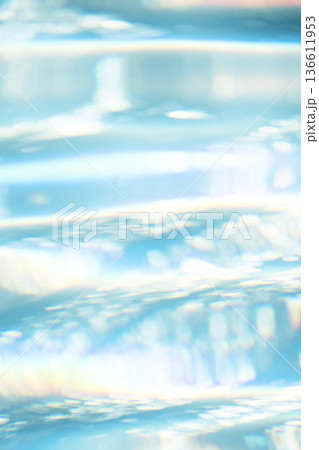 カラフルな水面模様がつくる夏色のイメージ 136611953