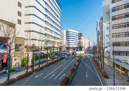 東京の都市風景 立川緑川通り 立川駅北口 東京の都市風景 立川緑川通り 立川駅北口 136613396