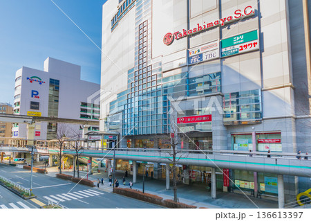 東京の都市風景 立川緑川通り 立川駅北口 東京の都市風景 立川緑川通り 立川駅北口 136613397