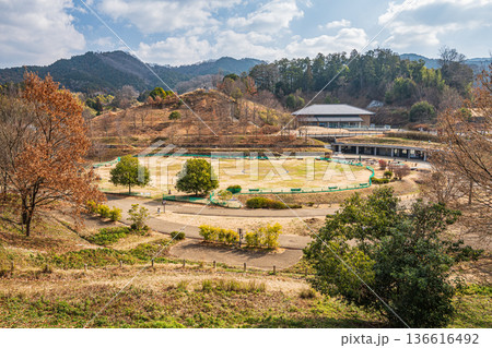 キトラ古墳四神の広場　奈良県明日香村 136616492