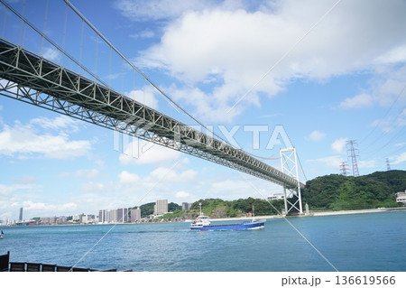 関門橋 青空 関門橋 青空 136619566