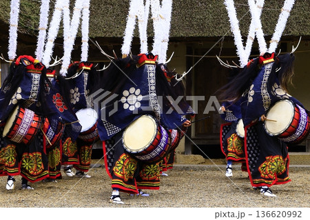 岩手県民俗芸能公演 鹿踊り 岩手県民俗芸能公演 鹿踊り 136620992