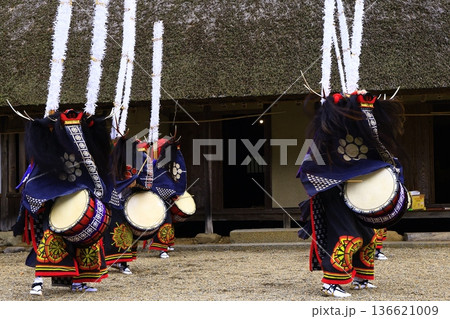 岩手県民俗芸能公演　鹿踊り 136621009