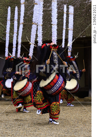 岩手県民俗芸能公演　鹿踊り 136621011