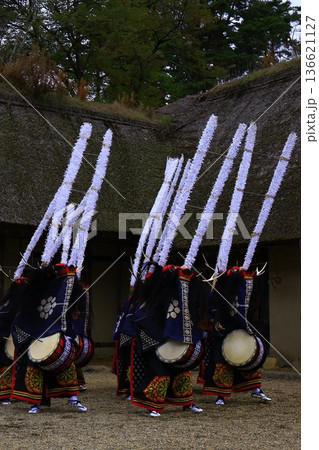 岩手県民俗芸能公演　鹿踊り 136621127