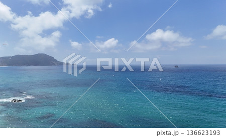 Blue ocean horizon. Wide blue ocean.Boat turquoise ocean. High quality photo Blue ocean horizon. Wide blue ocean.Boat turquoise ocean. High quality photo 136623193