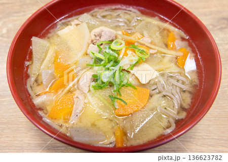 美味しい豚汁そば 美味しい豚汁そば 136623782