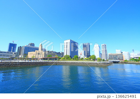 神奈川県横浜市、横浜みなとみらいの風景 神奈川県横浜市、横浜みなとみらいの風景 136625491