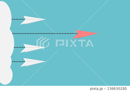 リーダーシップを発揮している様相を表す紙ヒコーキのイラスト リーダーシップを発揮している様相を表す紙ヒコーキのイラスト 136630280