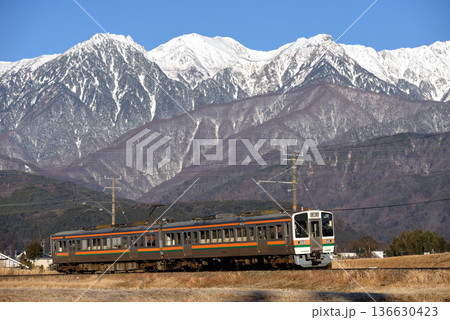 202M引退間近の飯田線213系普通電車2両 202M引退間近の飯田線213系普通電車2両 136630423