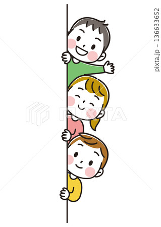 横からのぞいているかわいい3人の子どもたちのイラスト 136633652