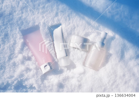 Skincare cosmetic products providing winter skin protection Skincare cosmetic products providing winter skin protection 136634004
