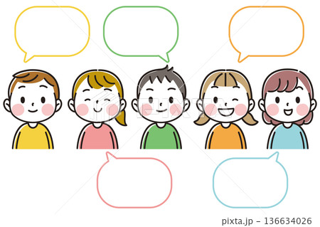 シンプルでかわいい子供たちとふきだしのイラスト 136634026