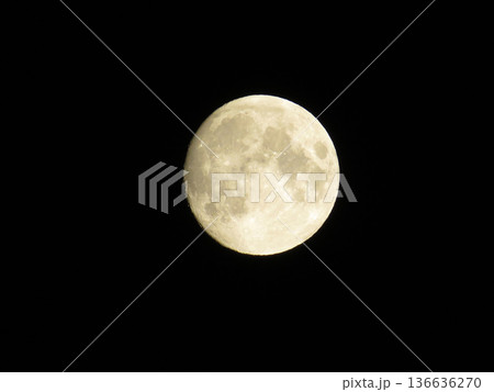 Full moon on black background Full moon on black background 136636270